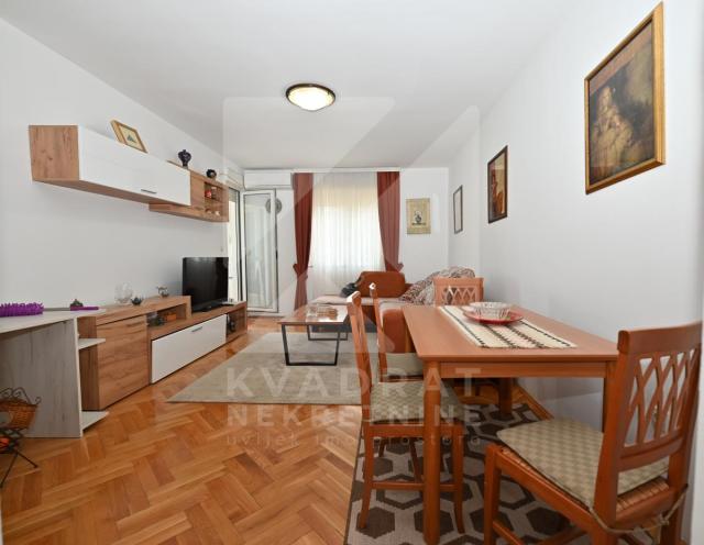 Izdavanje, Jednosoban stan, Podgorica, Stara Varoš, 51m2
