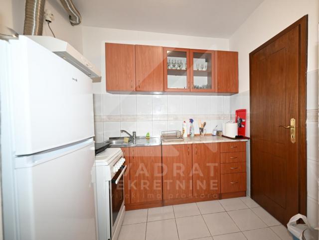 Izdavanje, Jednosoban stan, Podgorica, Stara Varoš, 51m2