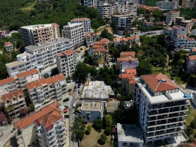 Prodaja jednosobnog stana 43.04m² u luksuznom kompleksu u izgradnji na atraktivnoj lokaciji – Bečići