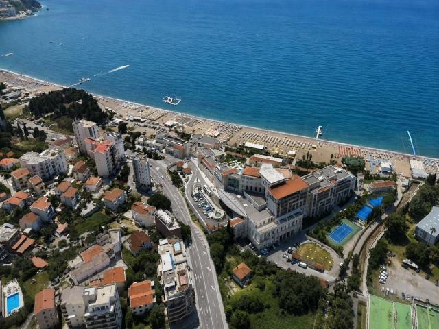 Prodaja jednosobnog stana 45.80m² u luksuznom kompleksu u izgradnji na atraktivnoj lokaciji – Bečići