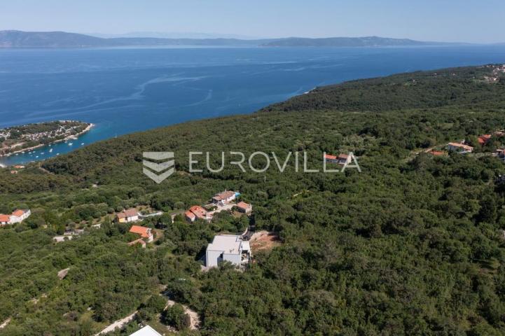 Istra, okolica Labina, prekrasna villa očaravajućeg pogleda na Kvarner na izoliranoj lokaciji