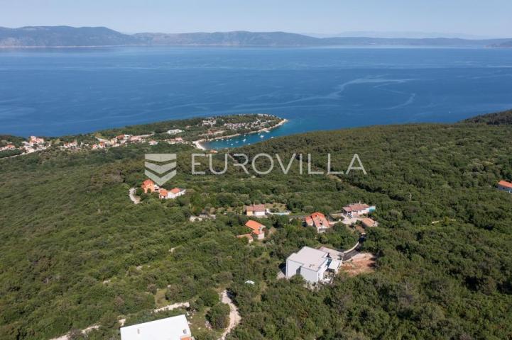 Istra, okolica Labina, prekrasna villa očaravajućeg pogleda na Kvarner na izoliranoj lokaciji