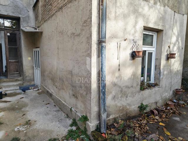 STAN ZA RENOVACIJU U CENTRU ZAGREBA
