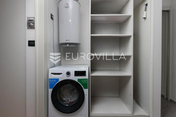 Rijeka, Centar, odličan trosoban stan 60 m² s garažnim parkirnim mjestom
