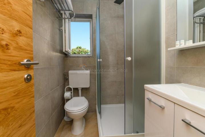 Miholašćica, Otok Cres - Dvije kuće, 500 m2