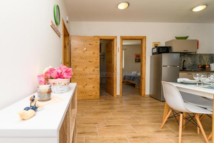 Miholašćica, Otok Cres - Dvije kuće, 500 m2