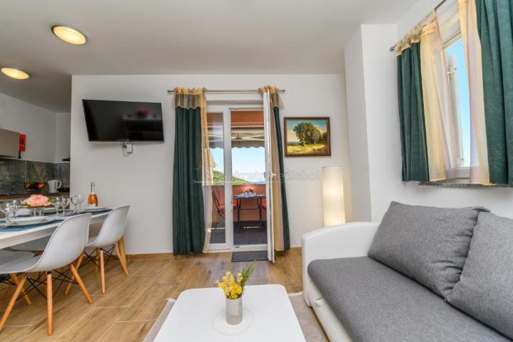 Miholašćica, Otok Cres - Dvije kuće, 500 m2