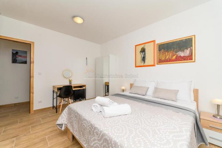 Miholašćica, Otok Cres - Dvije kuće, 500 m2