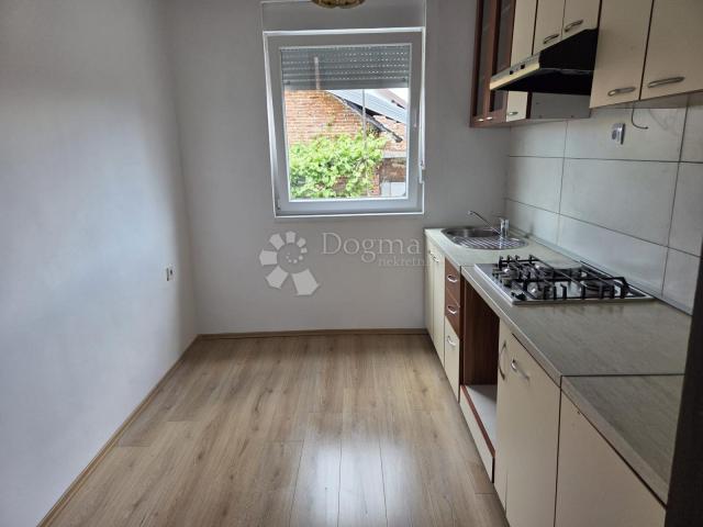PRODAJA, Kuća, Vezišće, NKP 210 m2 sa okućnicom i zemljištem 2898 m2