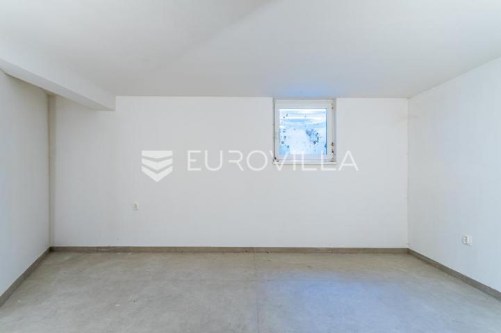 Varaždin, Centar, trosoban stan površine 74,45 m², NOVOGRADNJA