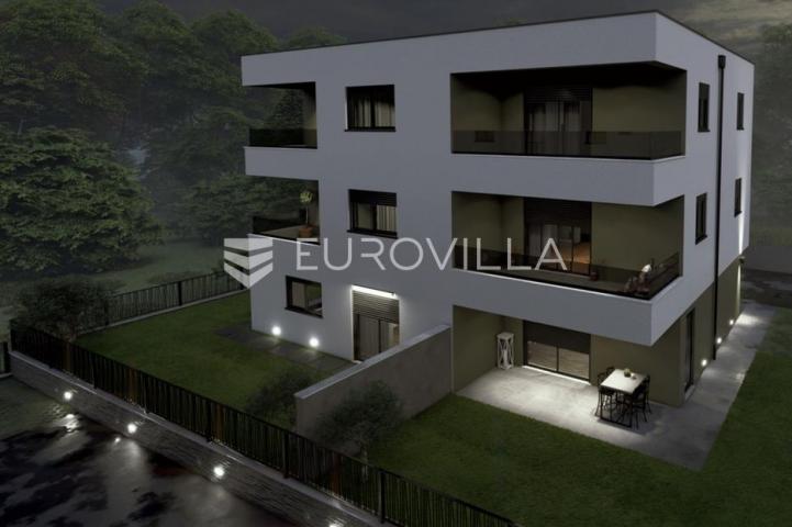 Kaštel Stari, stan u novogradnji 61,5 m², s pogledom na more i natkriveni parking