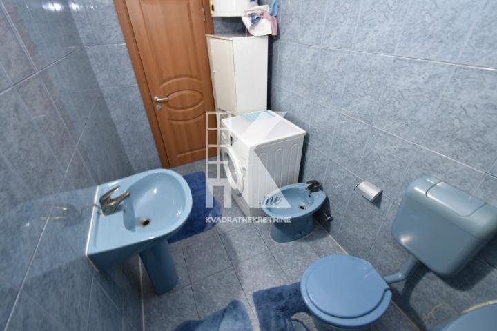 Izdavanje, Jednosoban stan, Podgorica, Konik, 70m2