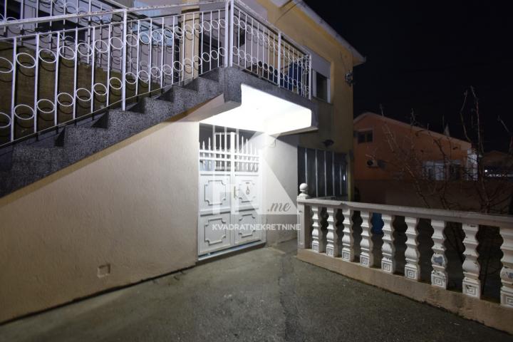 Izdavanje, Jednosoban stan, Podgorica, Konik, 70m2