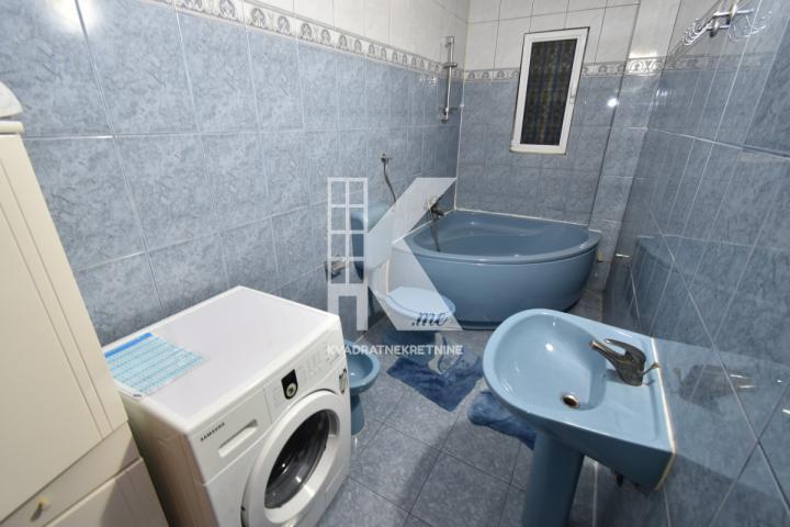 Izdavanje, Jednosoban stan, Podgorica, Konik, 70m2
