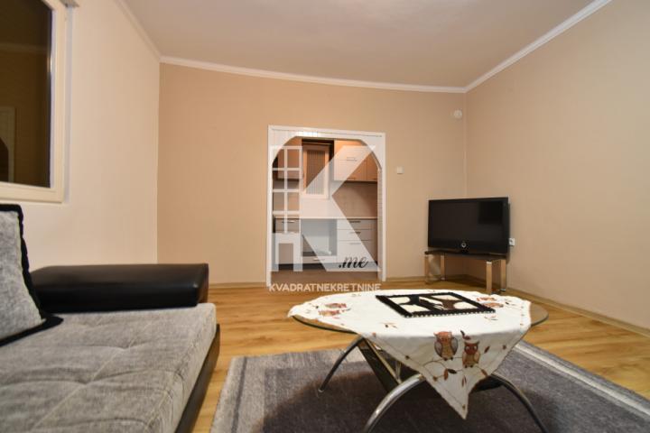 Izdavanje, Jednosoban stan, Podgorica, Konik, 70m2