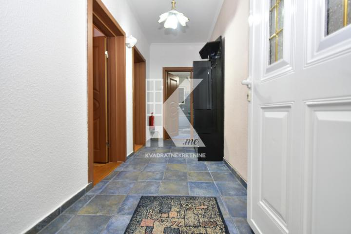 Izdavanje, Jednosoban stan, Podgorica, Konik, 70m2