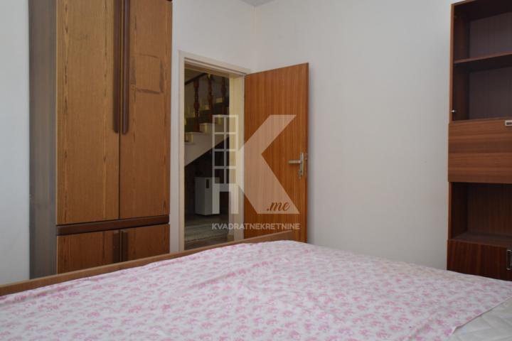 Prodaja, Kuća, Podgorica, Dahna, 240m2