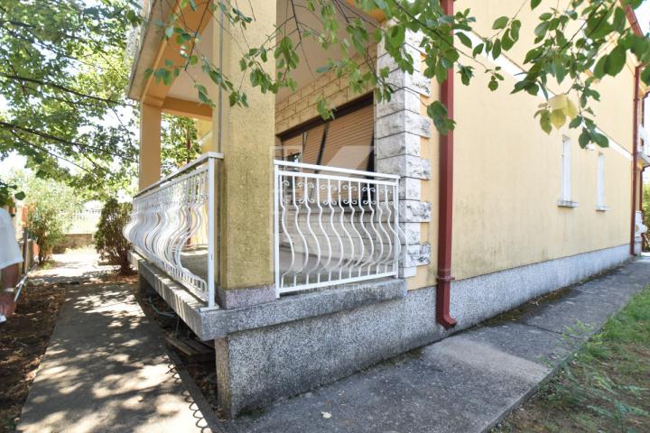 Prodaja, Kuća, Podgorica, Dahna, 240m2