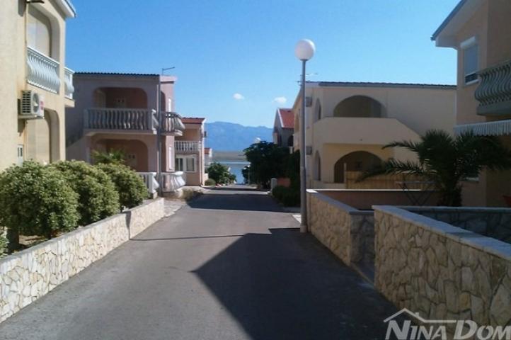 Dalmacija Vir Samostojeća nekretnina s 4 stambene jedinice