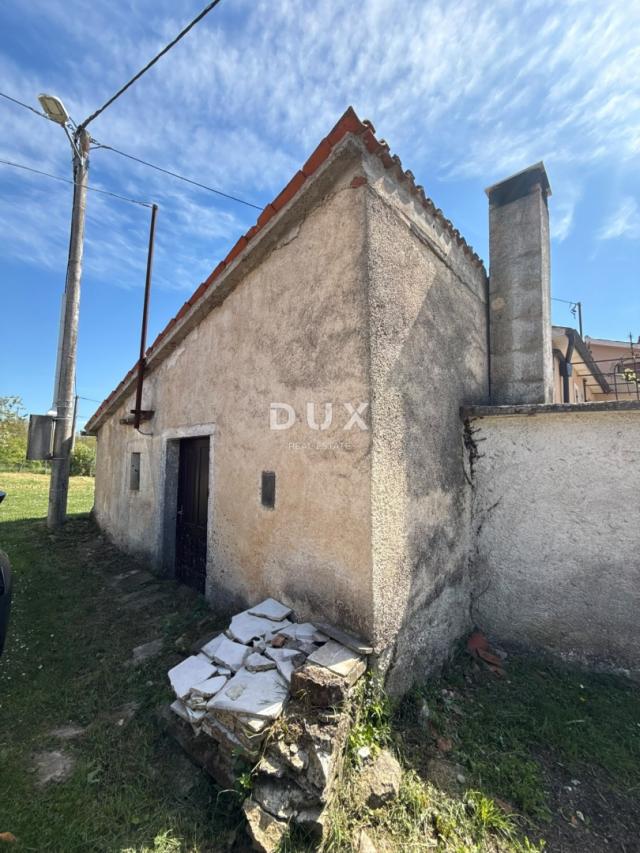 ISTRA, GRAČIŠĆE - Kuća s građevinskim zemljištem