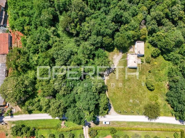 Istra, Poreč-Investicijsko zemljište za 8 stambenih zgrada – izvrsna lokacija