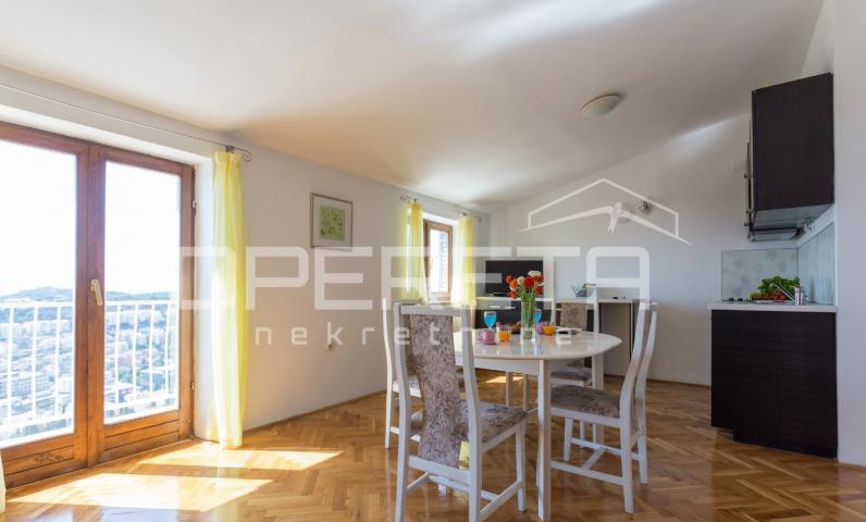 Dubrovnik: kuća s pogledom na more i parcelom od 2.042 m2