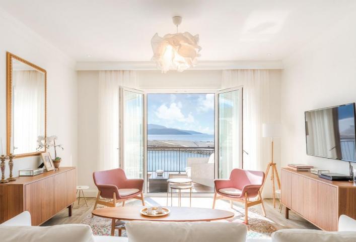 Ekskluzivno - Luštica Bay - prvi red do mora