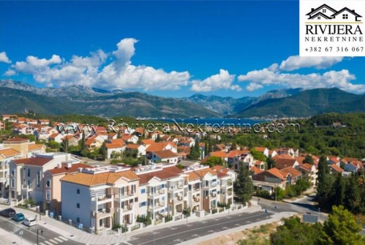 Na prodaju dvosoban stan u luksuznom stambenom kompleksu Centrale Tivat