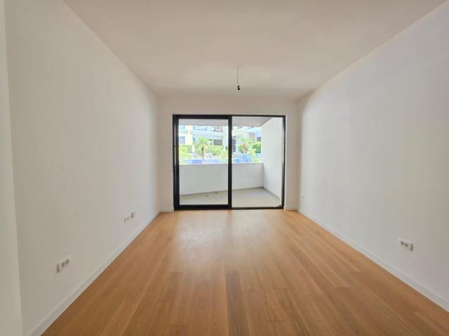 Jednosoban stan 52.84m2 u novom stambenom kompleksu u Becicima. 