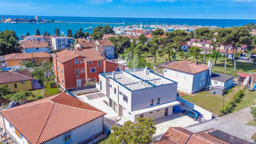 Istra, Umag- prekrasna kuća s bazenom na odličnoj lokaciji!