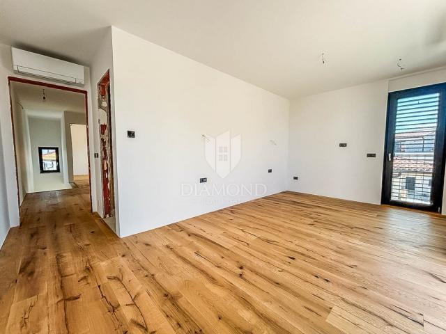 Istra, Umag- prekrasna kuća s bazenom na odličnoj lokaciji!