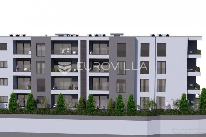Omiška rivijera, dvosoban stan južne orijentacije na prvom katu moderne novogradnje, 66.79 m²