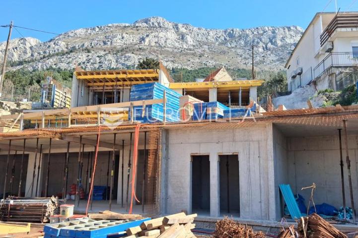 Omiška rivijera, dvosoban stan južne orijentacije na prvom katu moderne novogradnje, 66.79 m²