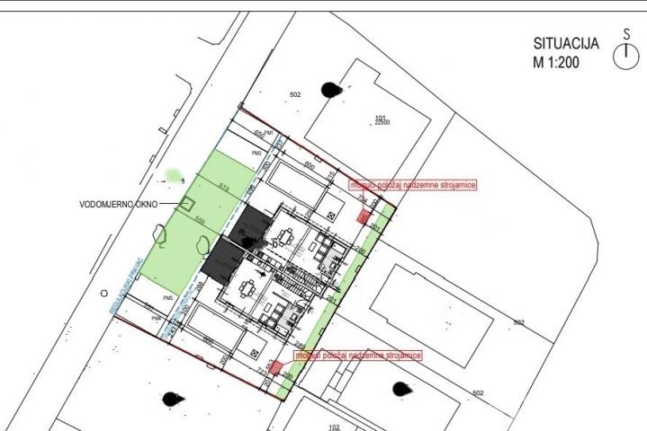 Južna strana otoka Vira, novogradnja vila s bazenom