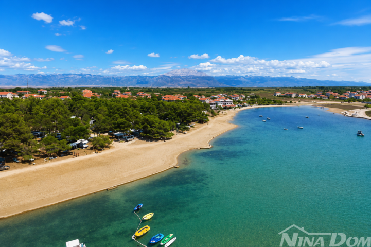 GRAĐEVINSKO ZEMLJIŠTE- PRIVLAKA DALMACIJA- 110 m OD MORA