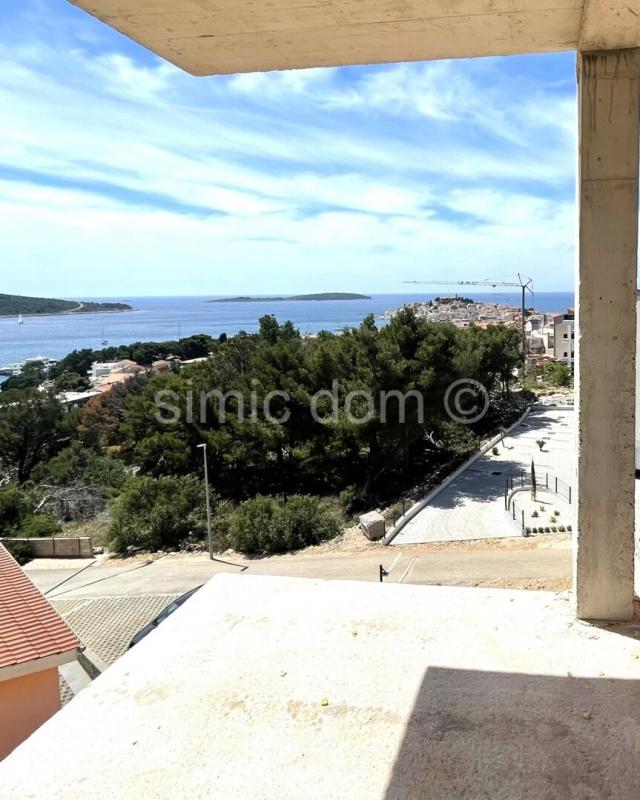 Stan u novogradnji s predivnim pogledom, Primošten