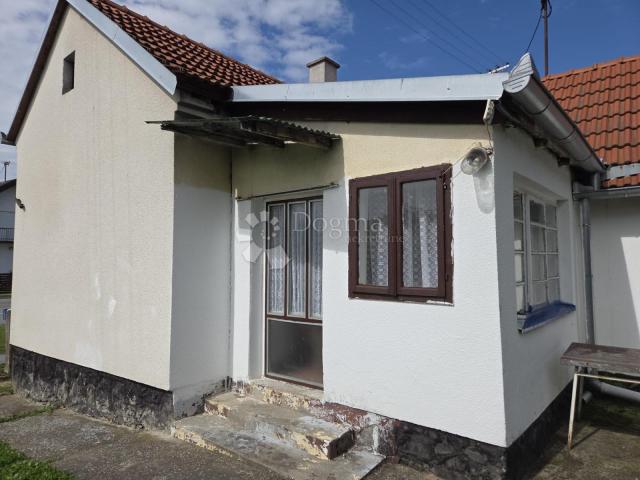 Topao obiteljski dom s vrtom i voćnjakom