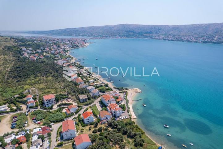 Zadar, Pag, kuća s apartmanima i pogledom na more