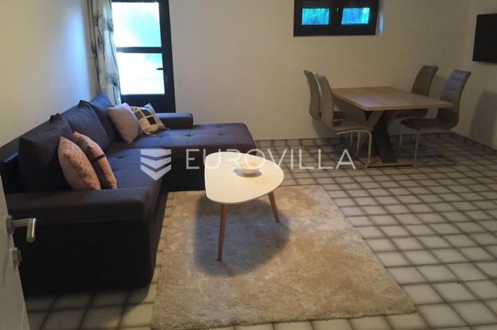 Zadar, Pag, kuća s apartmanima i pogledom na more