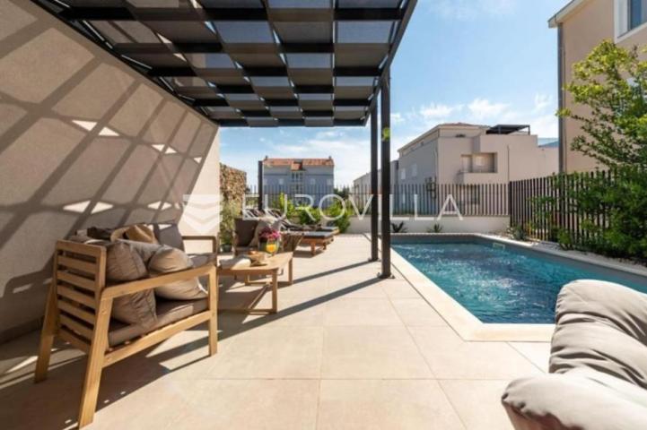 Zadar, Privlaka Luksuzna dizajnerska vila s bazenom neto korisne površine 134,83 m²