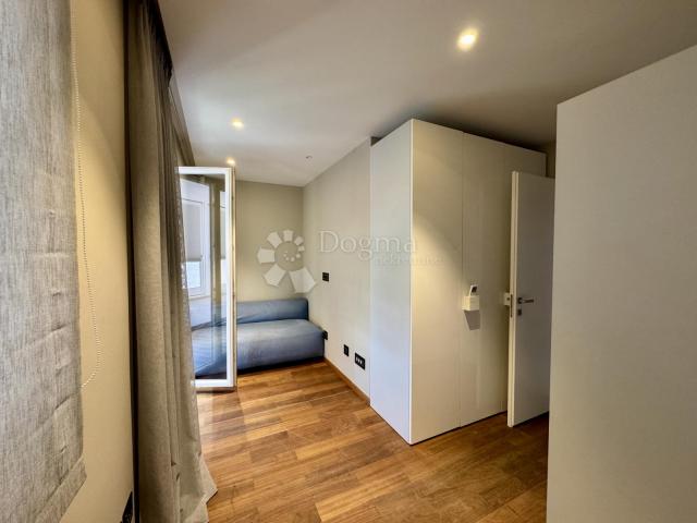 Istra - Luksuzan penthouse s panoramskim pogledom na more