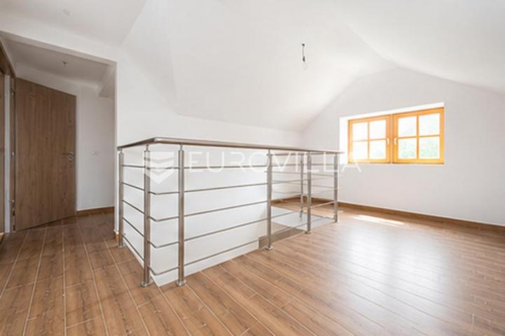 Samobor, Grdanjci, prostrana kuća 180 m² na zemljištu površine 2127 m²