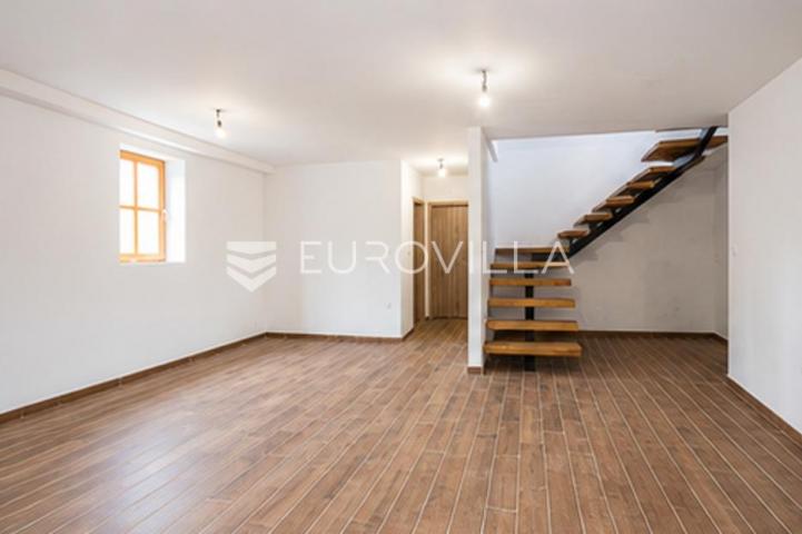 Samobor, Grdanjci, prostrana kuća 180 m² na zemljištu površine 2127 m²