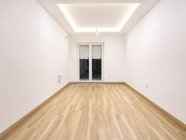 JEDNOSOBAN STAN 60M2 SA PANORAMSKIM POGLEDOM NA MORE I GRAD – LAZI, BUDVA