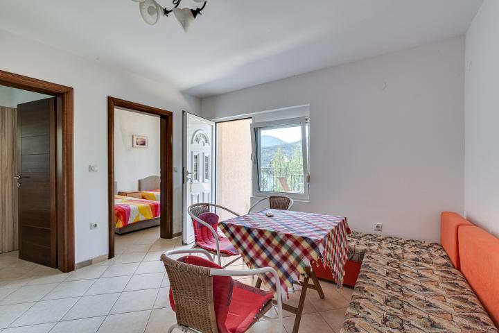A cosy villa in Lepetani