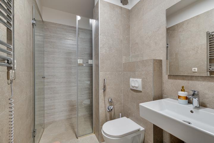 Attractive 86 m² Apartment in Dobrota – Large Terrace, Sea View, Garage & Storage