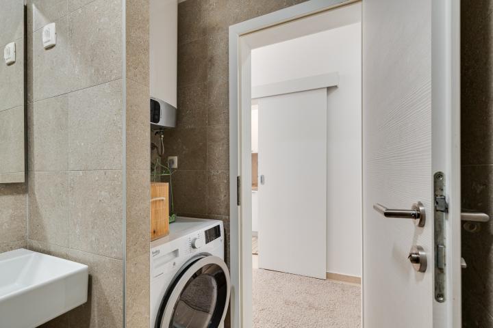 Attractive 86 m² Apartment in Dobrota – Large Terrace, Sea View, Garage & Storage