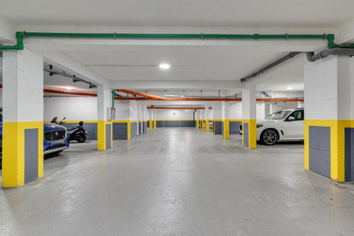 Attractive 86 m² Apartment in Dobrota – Large Terrace, Sea View, Garage & Storage