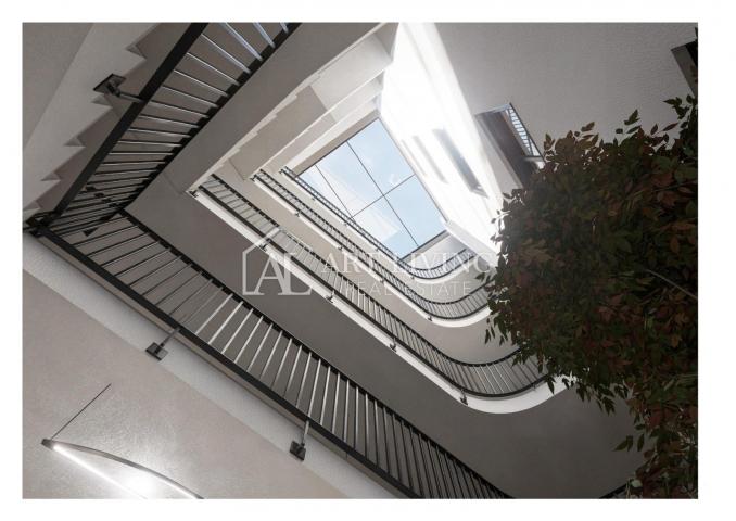 Umag, centar - NOVOGRADNJA, luksuzni penthouse na TOP lokaciji