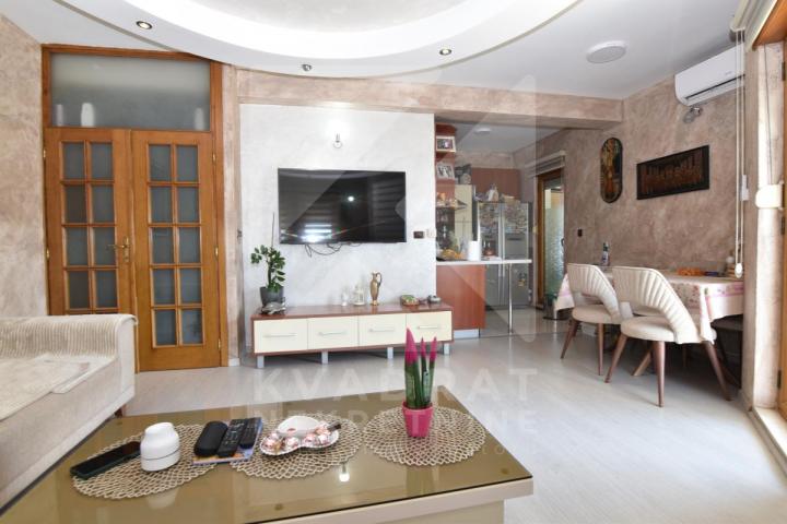 Prodaja, Trosoban stan, Podgorica, Preko Morače, 113m2